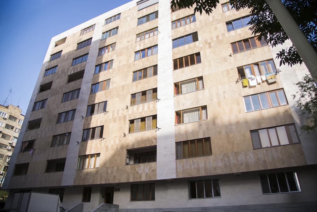 City Centre Apartments By Picnic Ereván Exterior foto